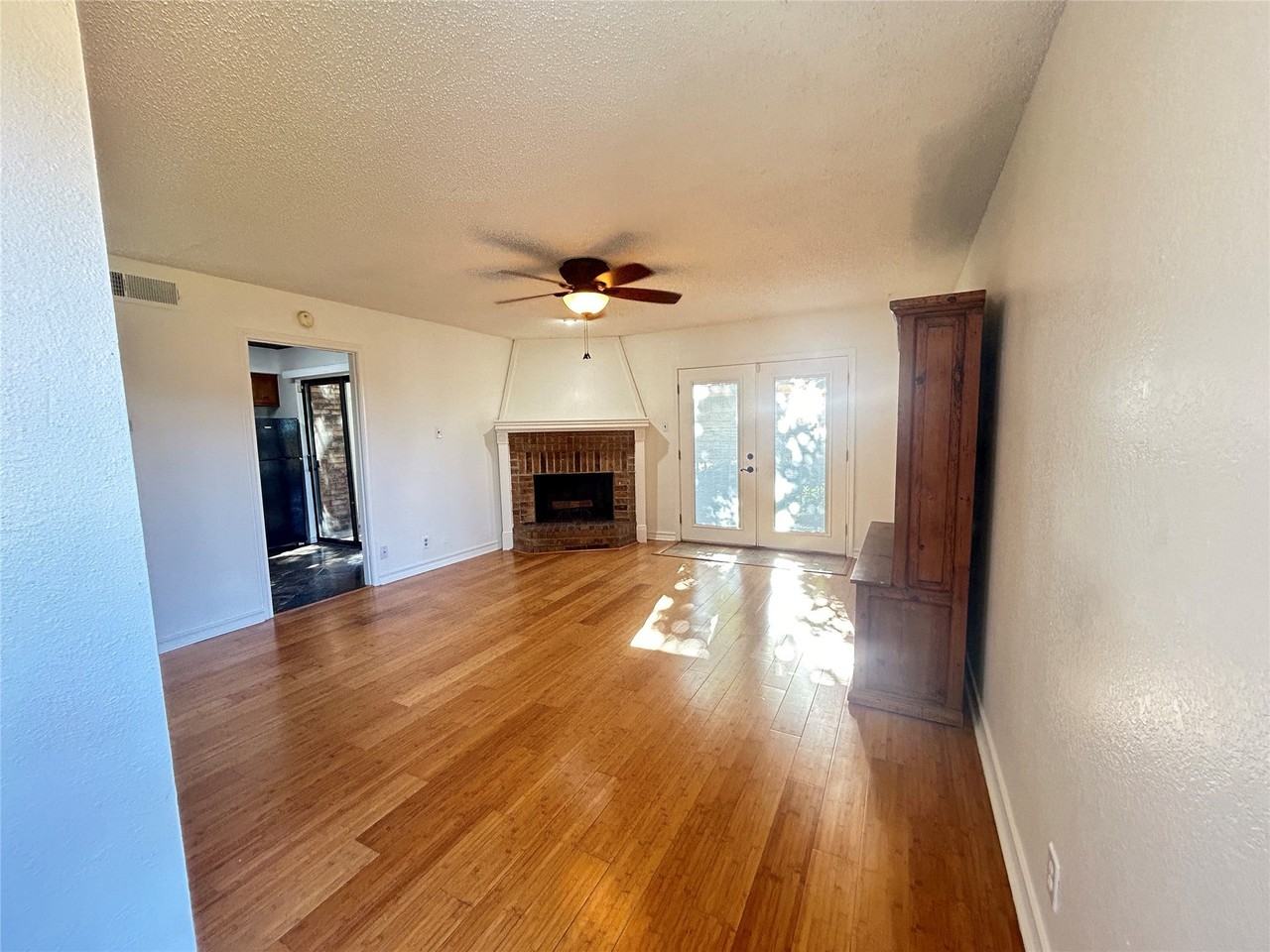 6509 Hickock Dr - Photo 4 of 24