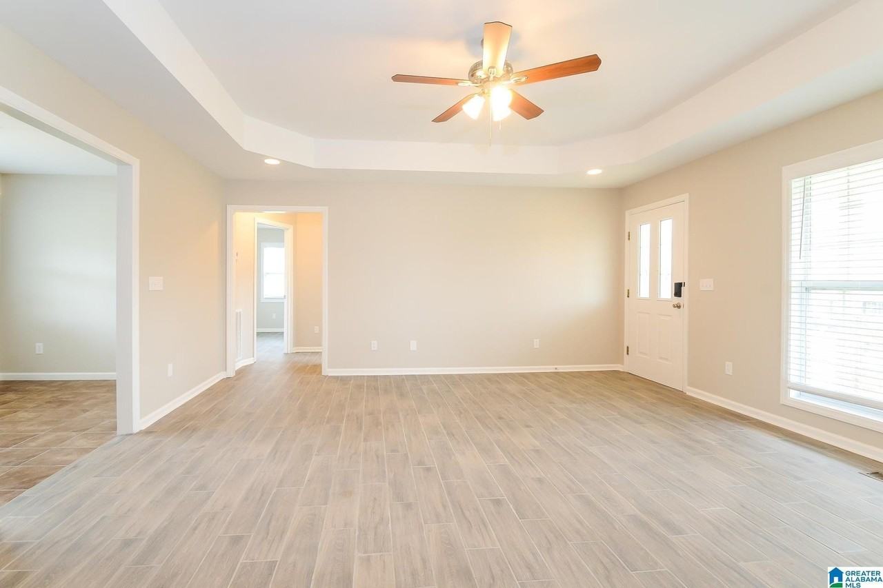 212 Quail Hollow Rd - Photo 5 of 16