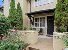 featured image of 1208 Barristers Ct