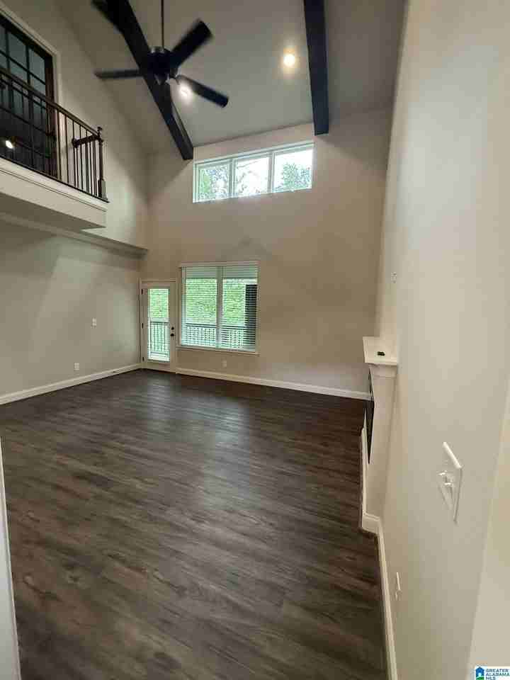 4425 Lennox Pl - Photo 4 of 35