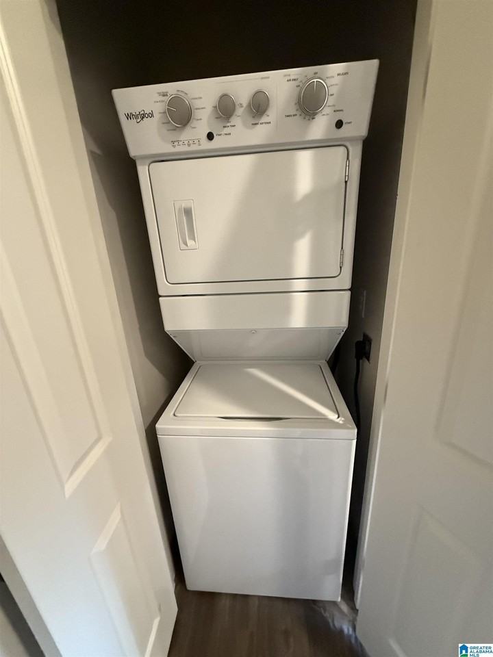 4425 Lennox Pl - Photo 7 of 35