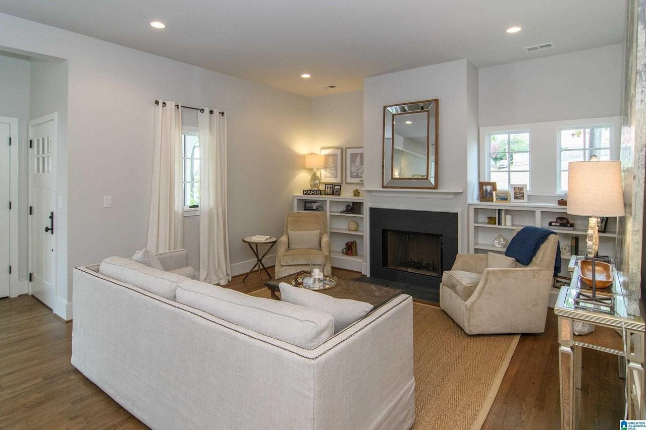 3729 5th Ave - Photo 3 of 14