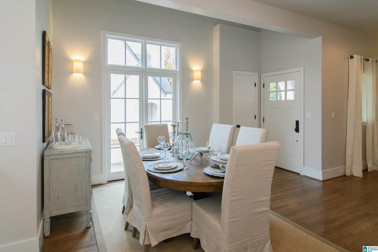 3729 5th Ave - Photo 4 of 14