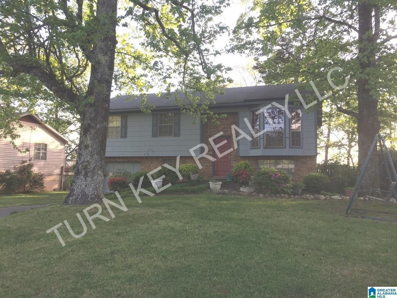 2548 Janice Cir Ne - Photo 2 of 20