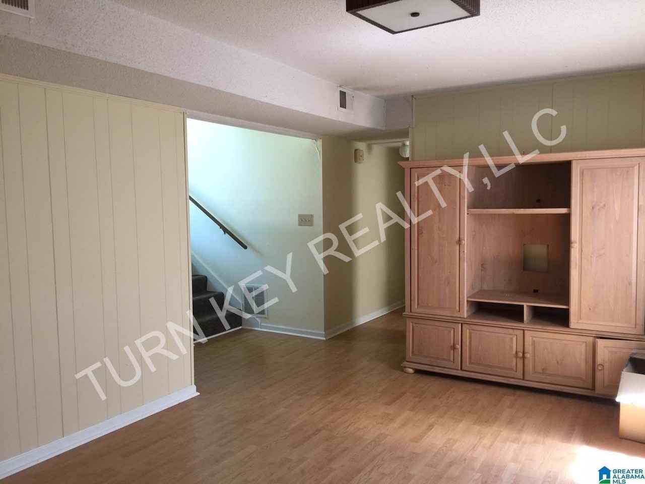 2548 Janice Cir Ne - Photo 3 of 20