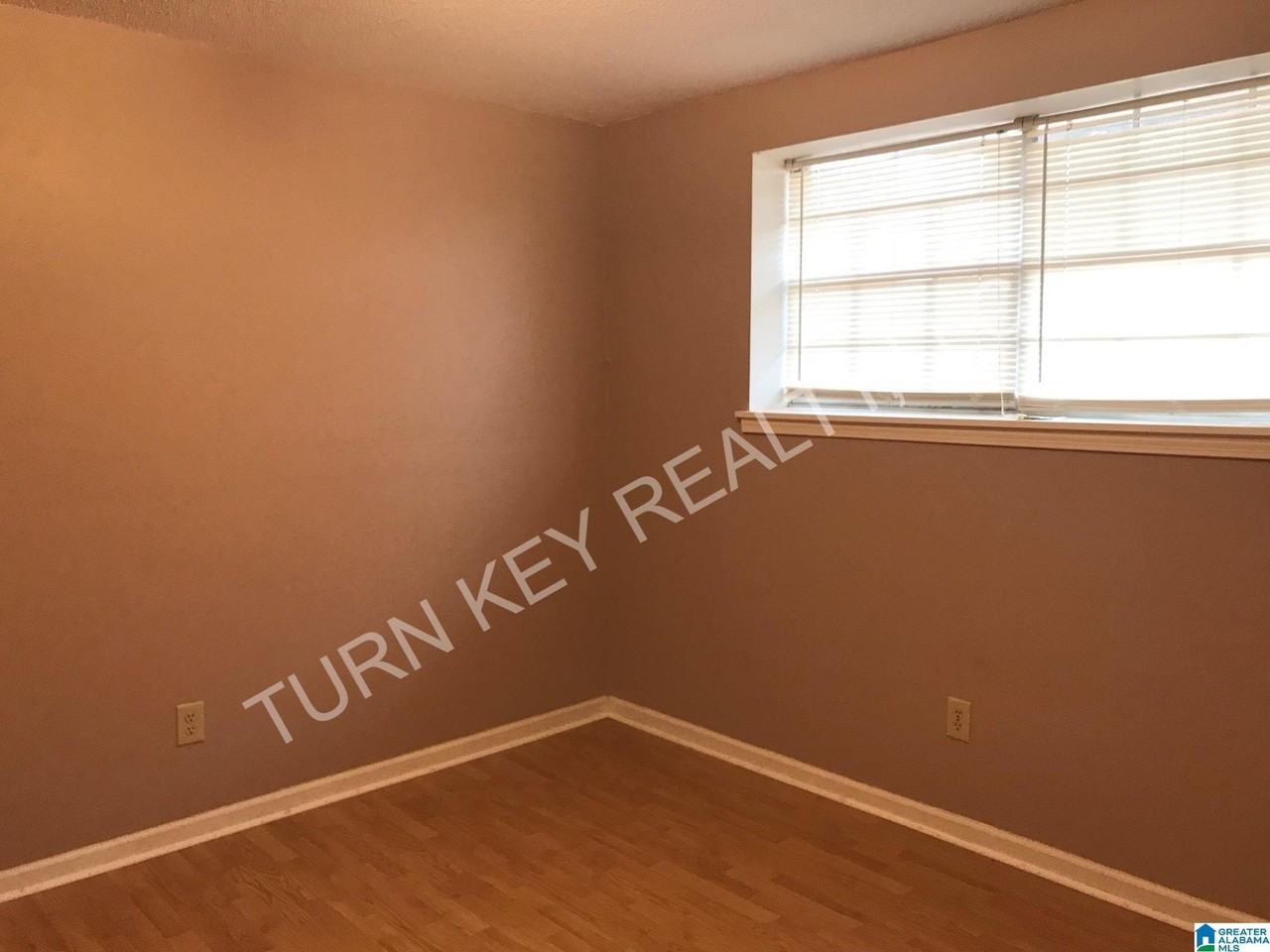 2548 Janice Cir Ne - Photo 5 of 20