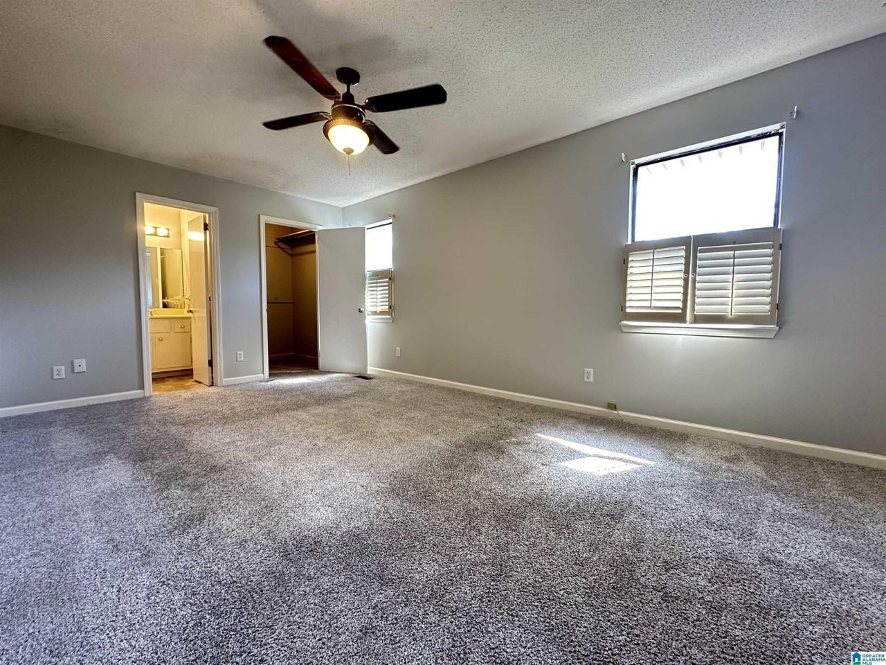 2404 Hampstead Dr - Photo 6 of 10