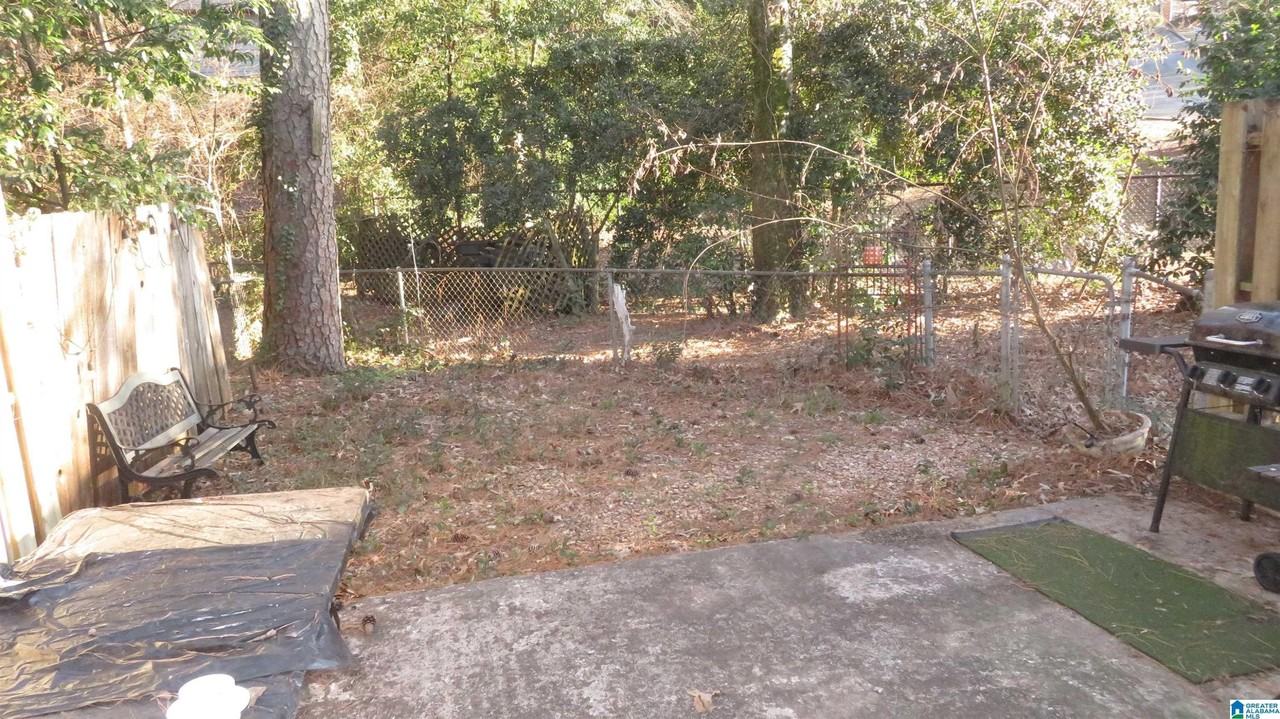 3937 Montclair Rd - Photo 4 of 38