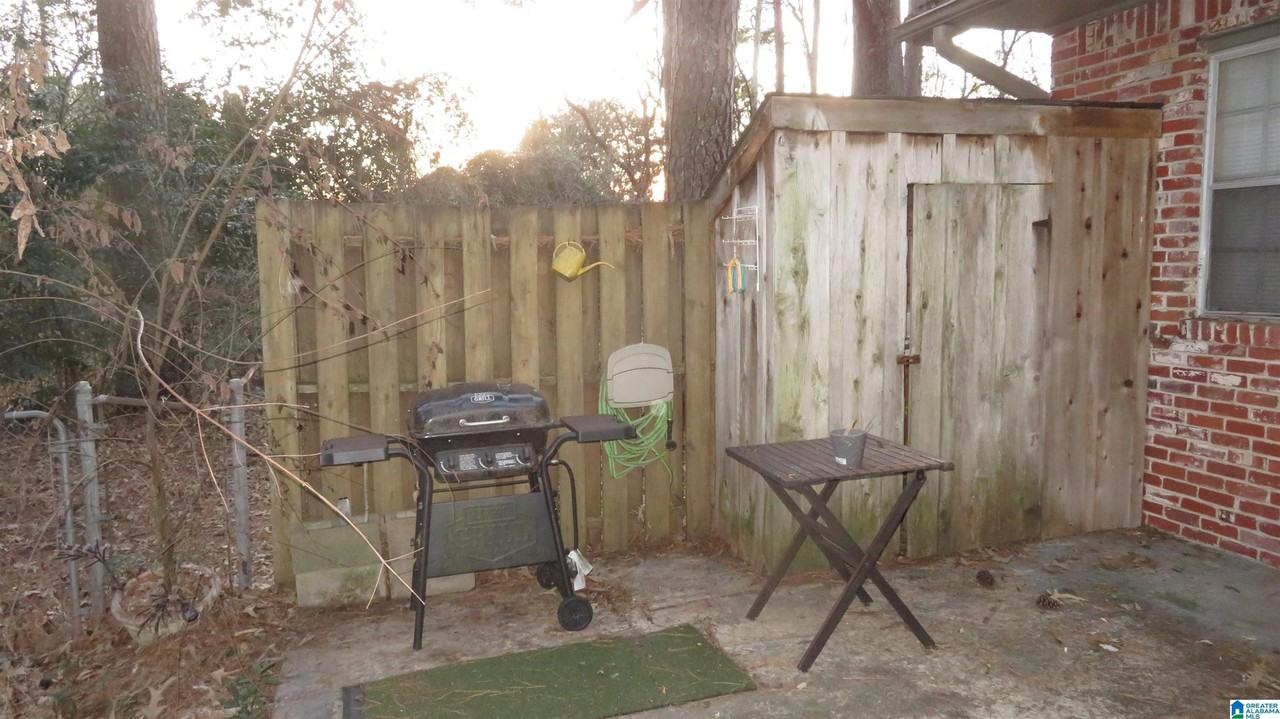 3937 Montclair Rd - Photo 7 of 38