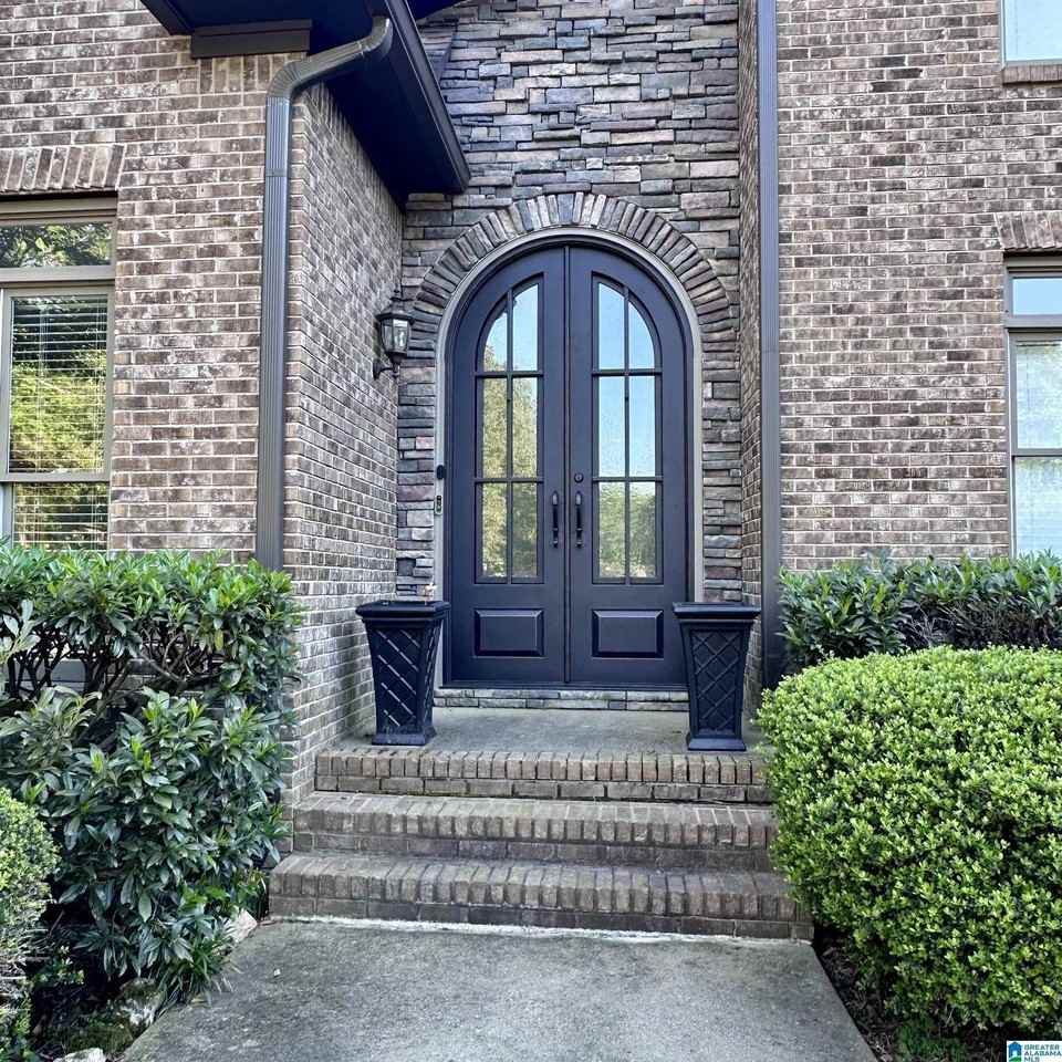 5982 Valley Way - Photo 2 of 50