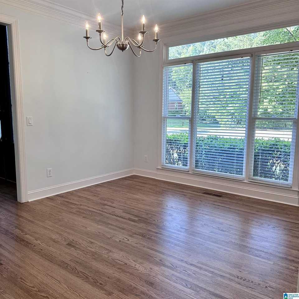 5982 Valley Way - Photo 5 of 50