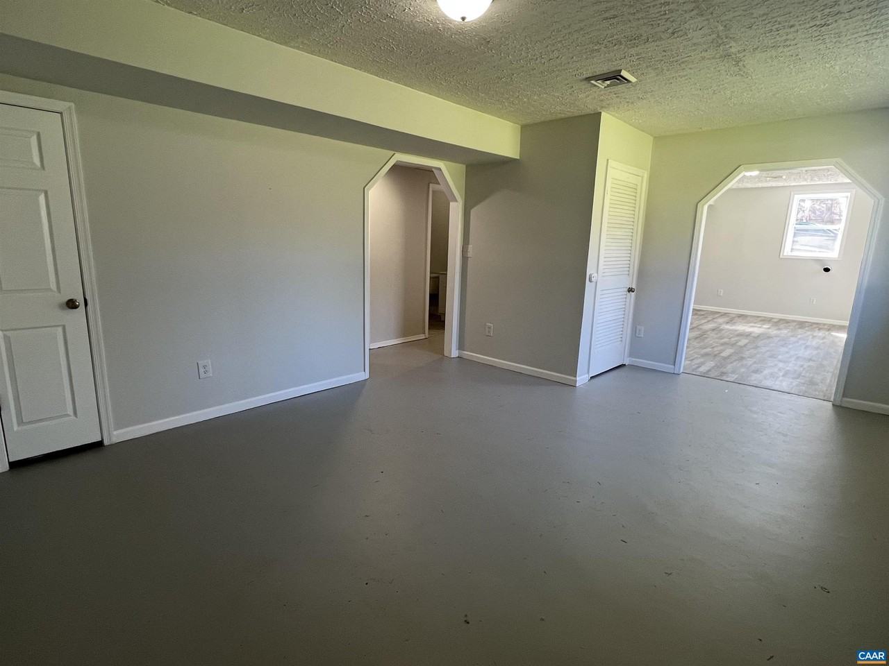 1307 King St #B - Photo 3 of 30