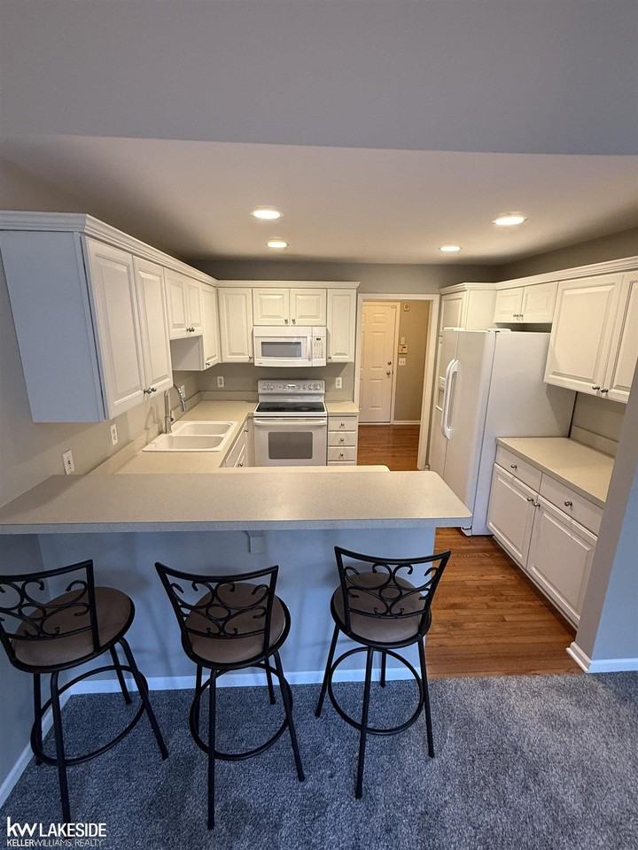11410 Patricia Ct #62 - Photo 5 of 10