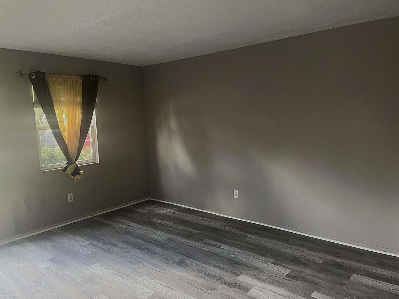 23702 Tuscany Ave - Photo 5 of 14