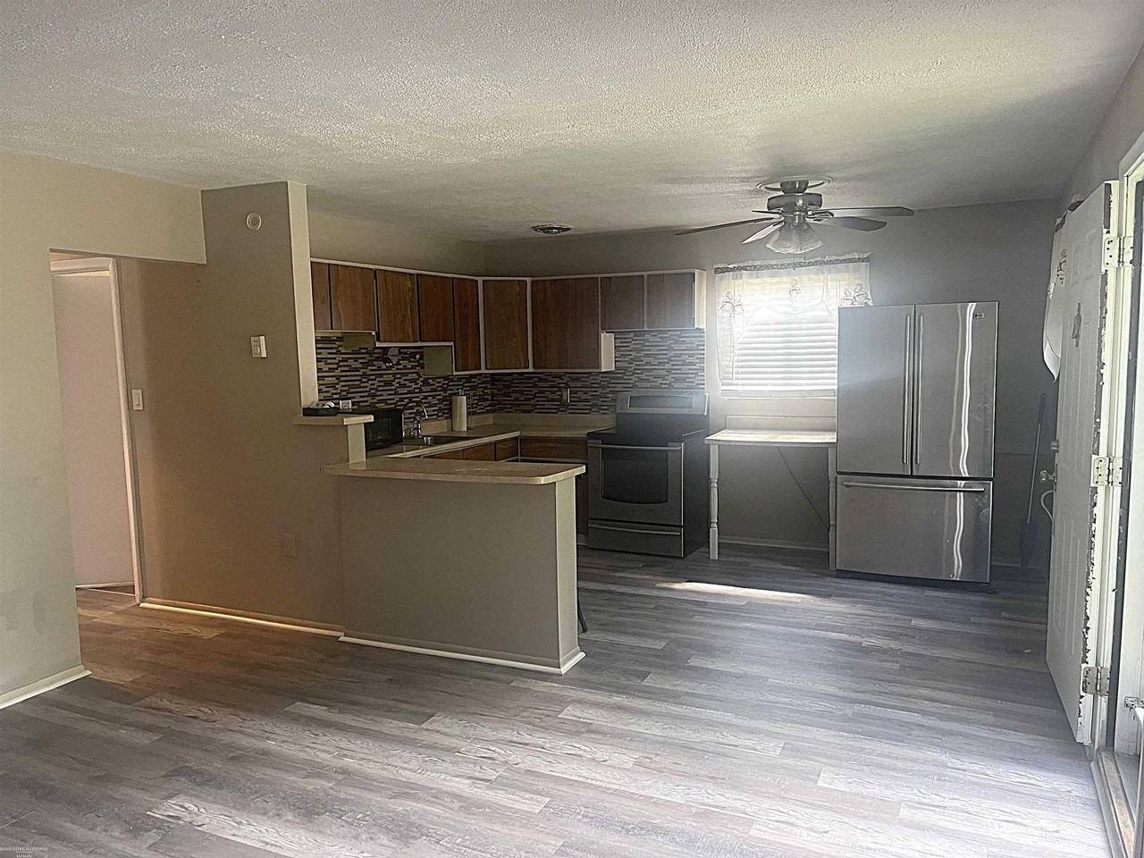 23702 Tuscany Ave - Photo 6 of 14