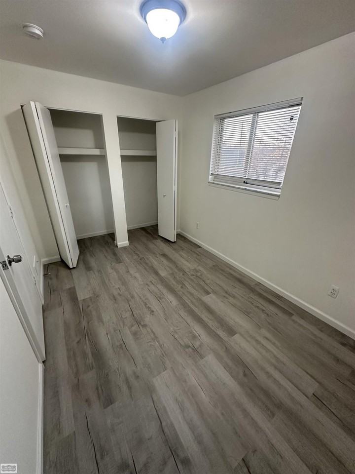 60 60 Logan - Unit 7A Street - Photo 5 of 8