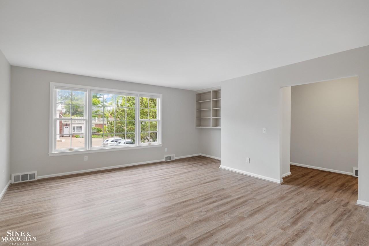 17111 E Jefferson Ave #35 - Photo 7 of 36