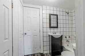 3211 Bideker Ave - Photo 3 of 18