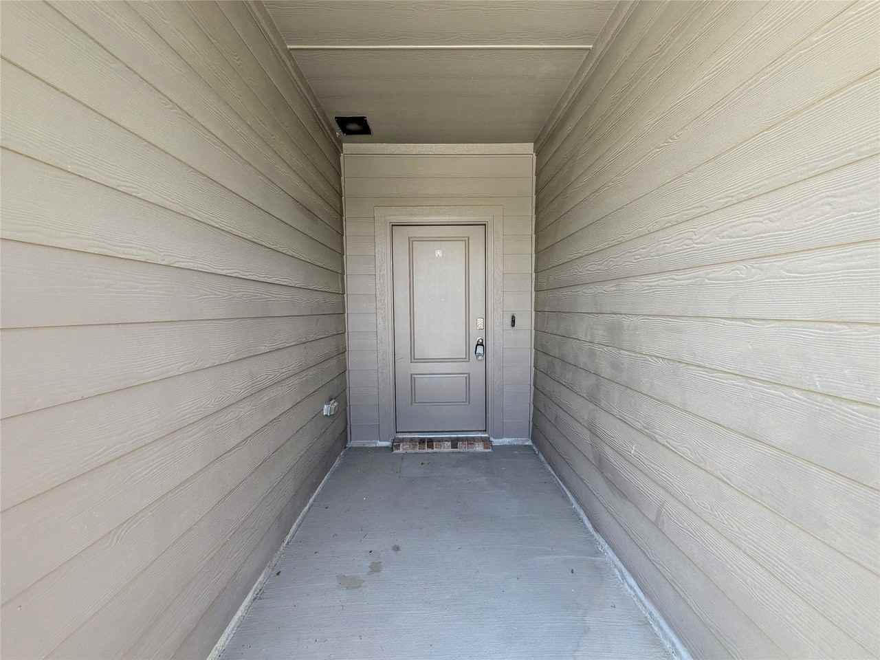 9513 Doverglen Dr - Photo 5 of 30