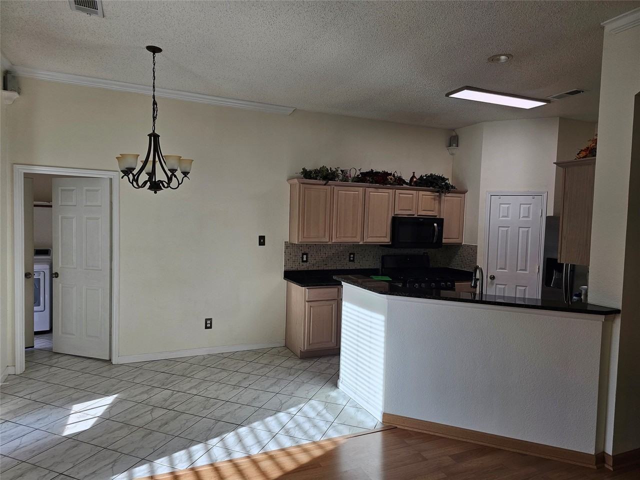 7783 Park Run Rd - Photo 7 of 21