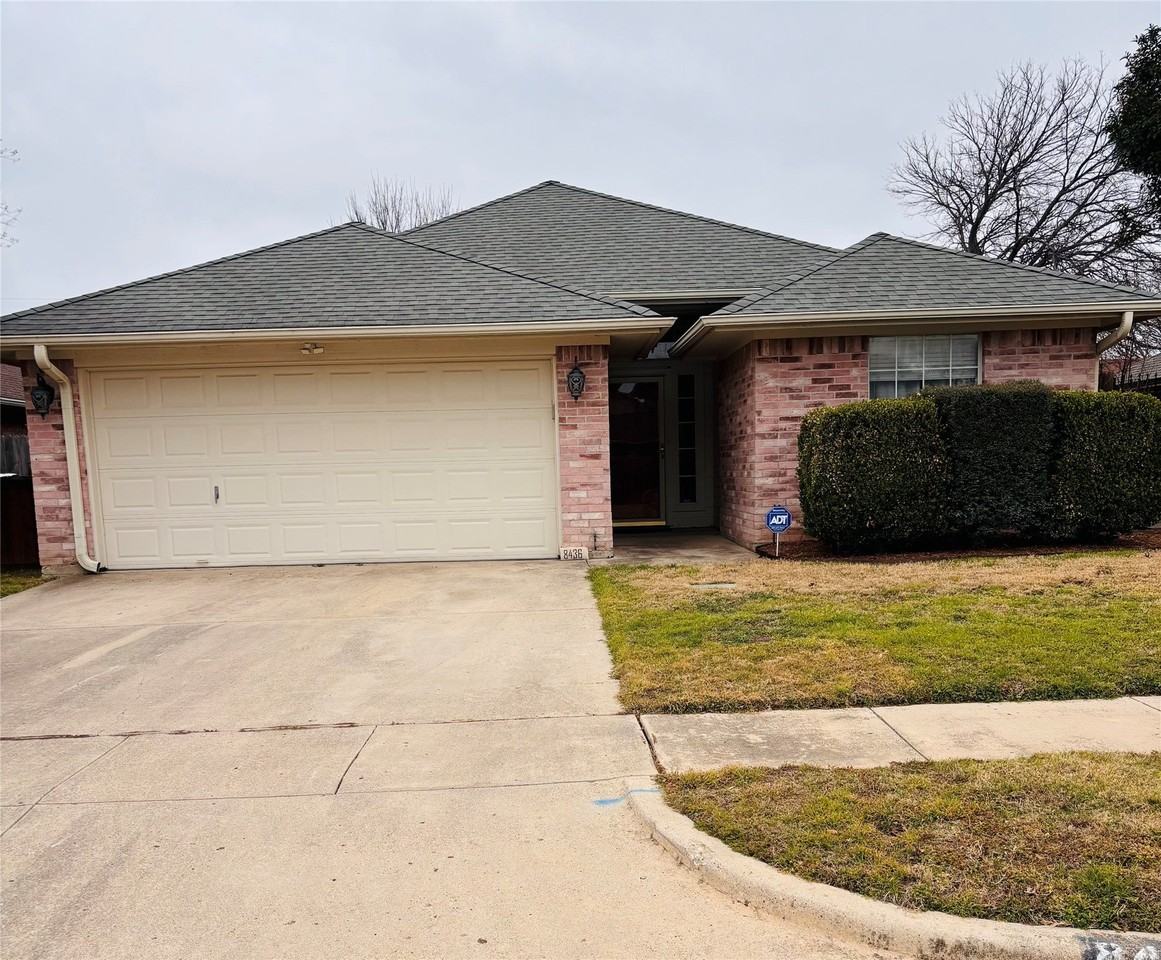 8436 Ruthette Dr