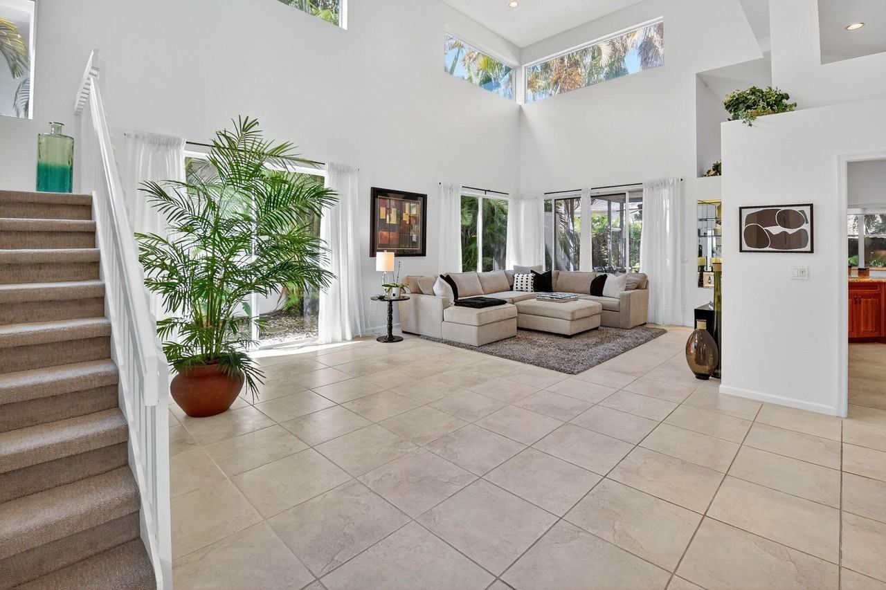 6657 Nw 25th Way - Photo 7 of 41