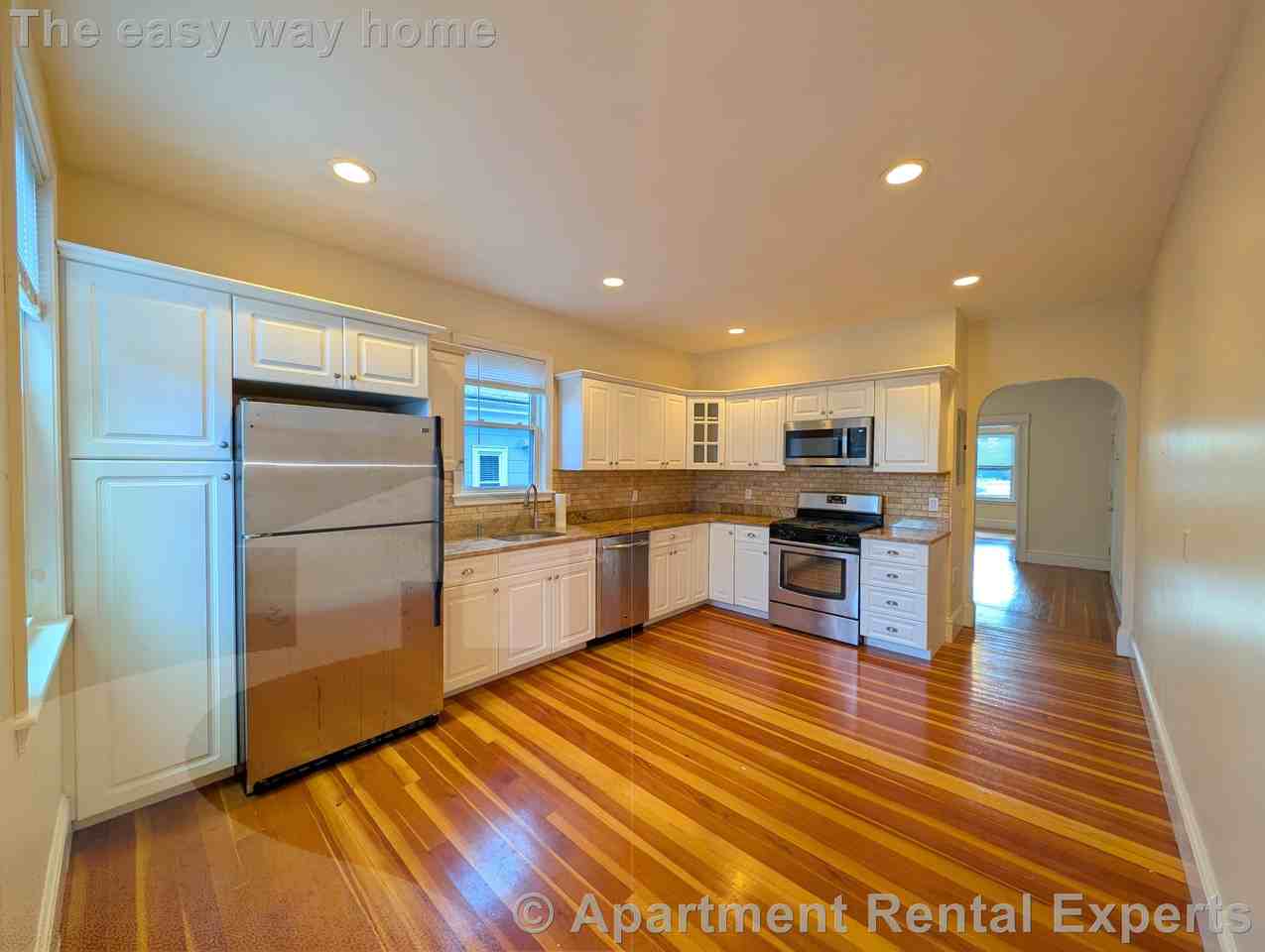 179 College Ave #2 - Photo 5 of 16