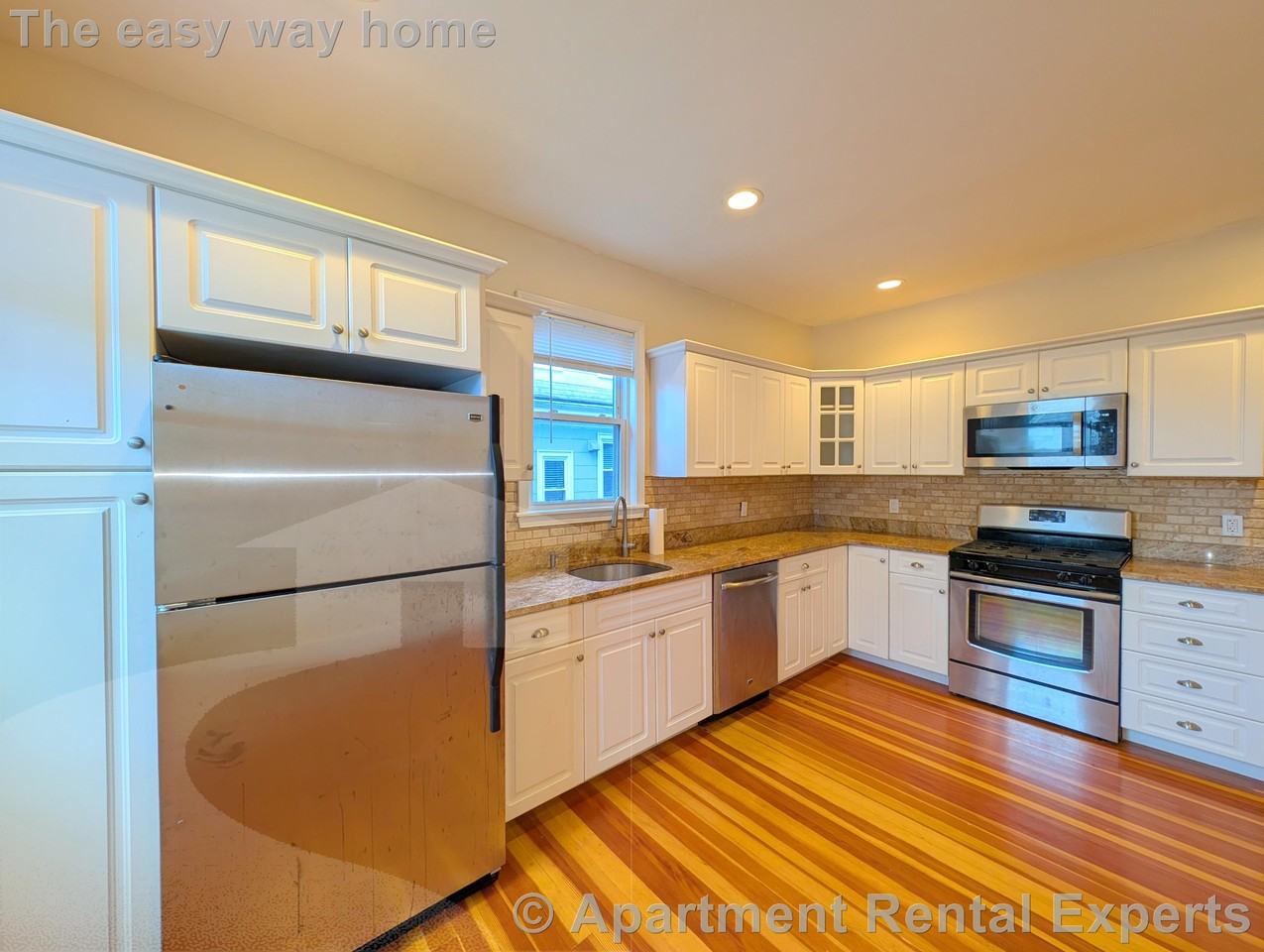 179 College Ave #2 - Photo 6 of 16