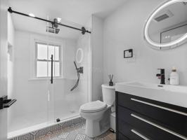 featured image of 7 Dickson St #2