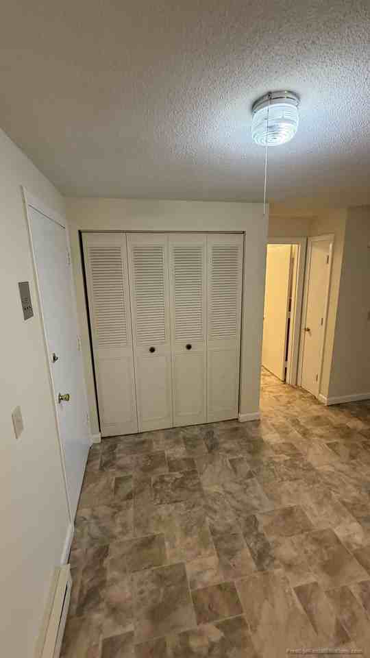 40 Dinan Dr #11 - Photo 5 of 20