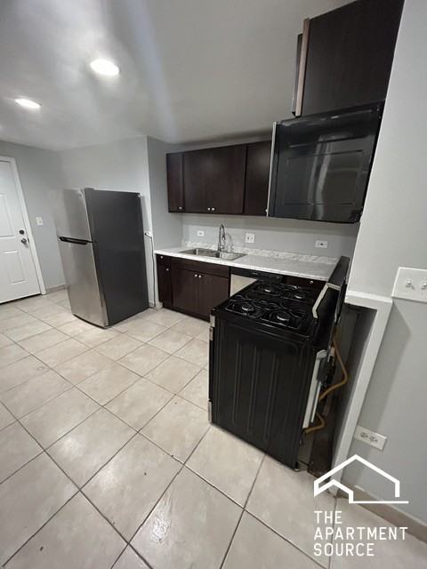 2300 S Ridgeway Ave #1S - Photo 3 of 16