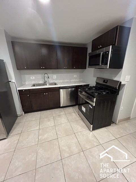 2300 S Ridgeway Ave #1S - Photo 4 of 16