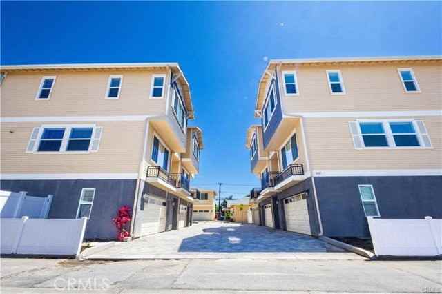 1042 San Juan St - Photo 3 of 8