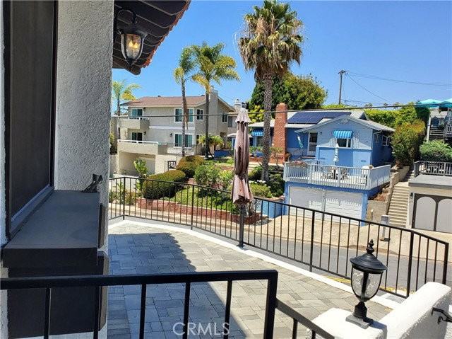 219 W Escalones - Photo 2 of 7