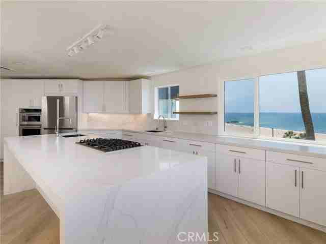 7331 Vista Del Mar Ln - Photo 2 of 8