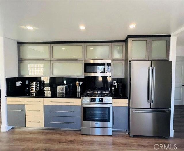 1645 Camden Ave #401 - Photo 2 of 8