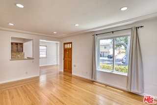 9011 Krueger St - Photo 3 of 8