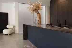 featured image of 838 N Kings Rd #303
