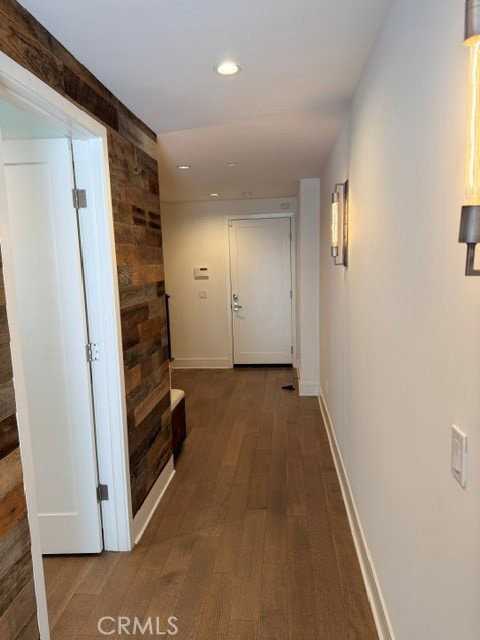 1400 N Fuller Ave #8 - Photo 3 of 8