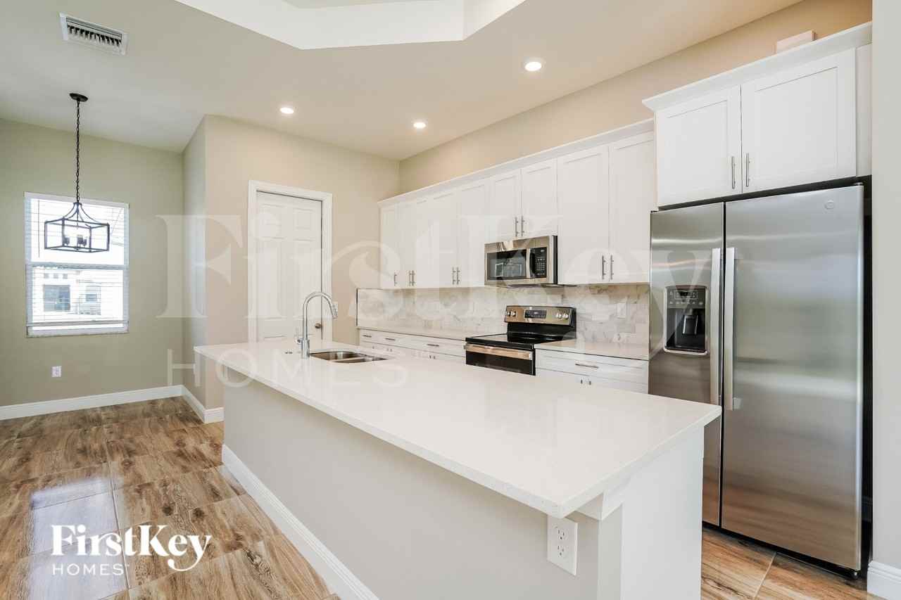3303 14th St Sw - Photo 4 of 15