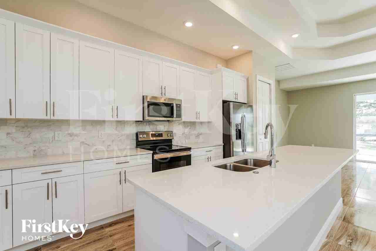 3303 14th St Sw - Photo 5 of 15