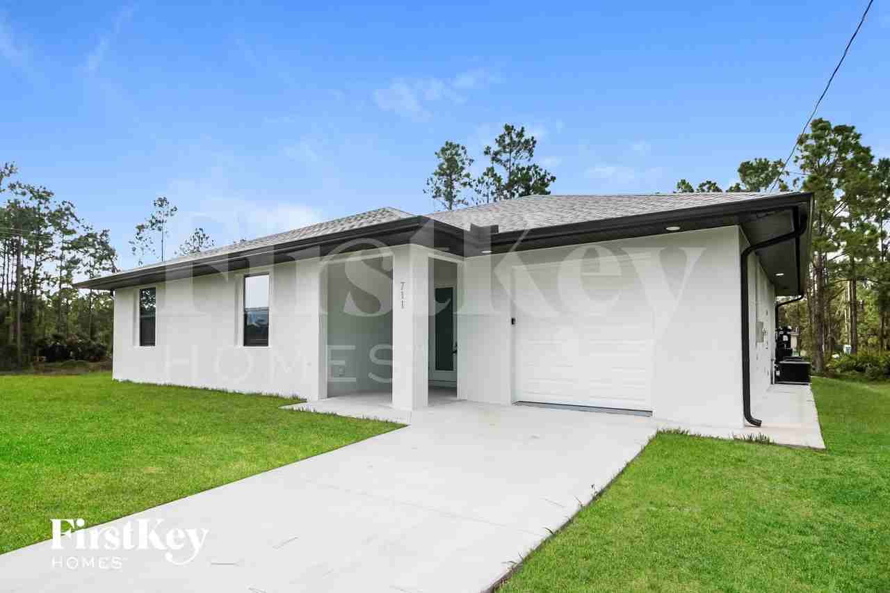 711 Nimitz Blvd - Photo 2 of 16