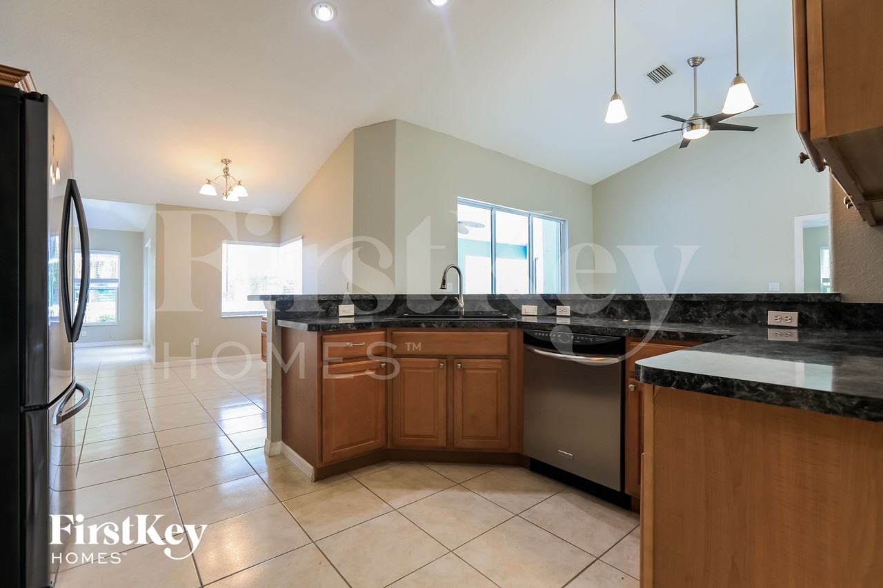 1200 Wise Dr - Photo 5 of 16