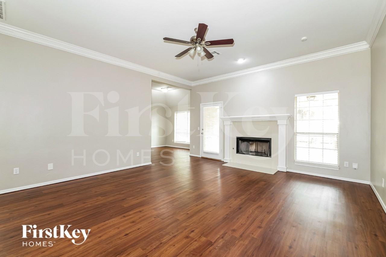 1528 Nw 179th St - Photo 2 of 19