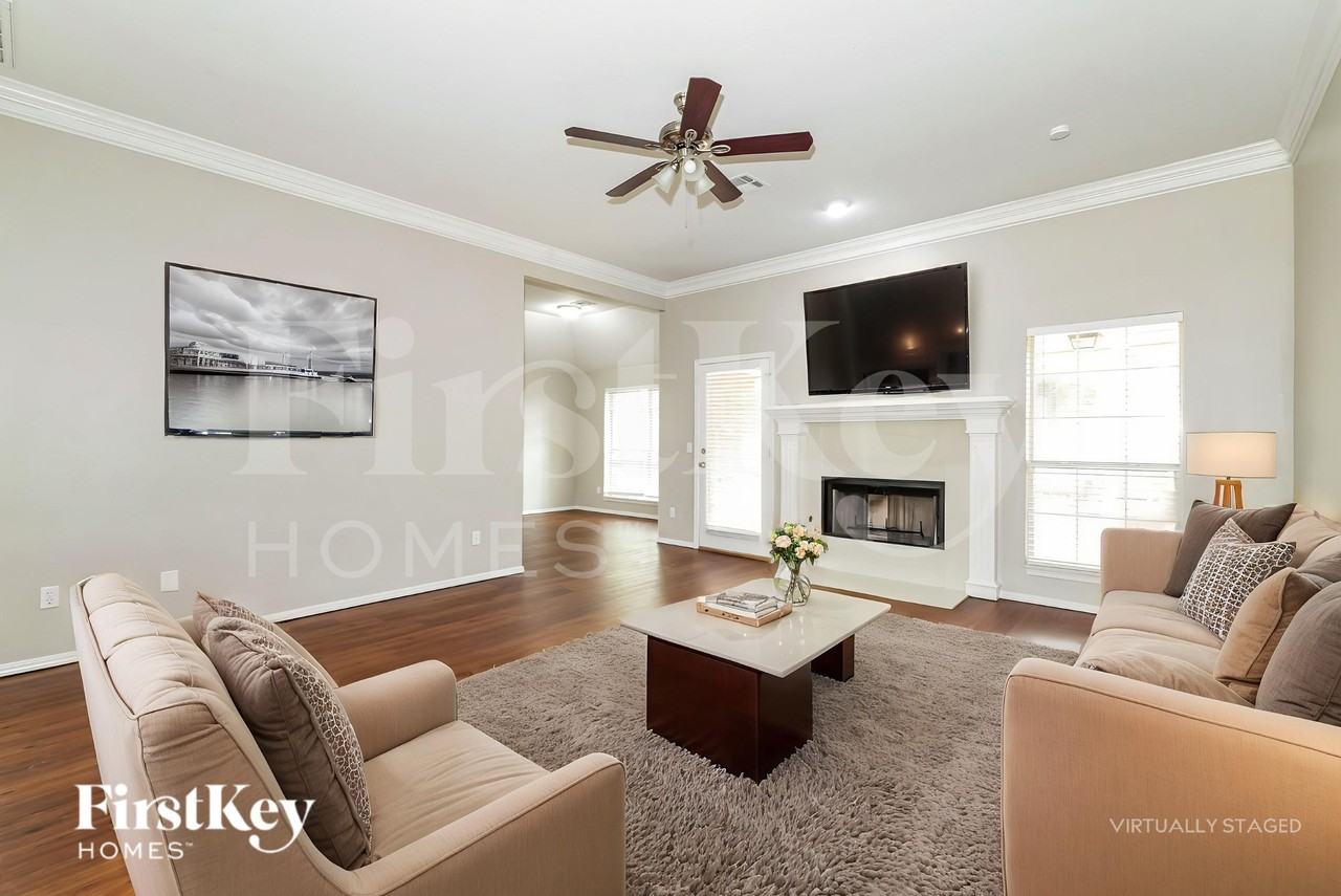 1528 Nw 179th St - Photo 3 of 19
