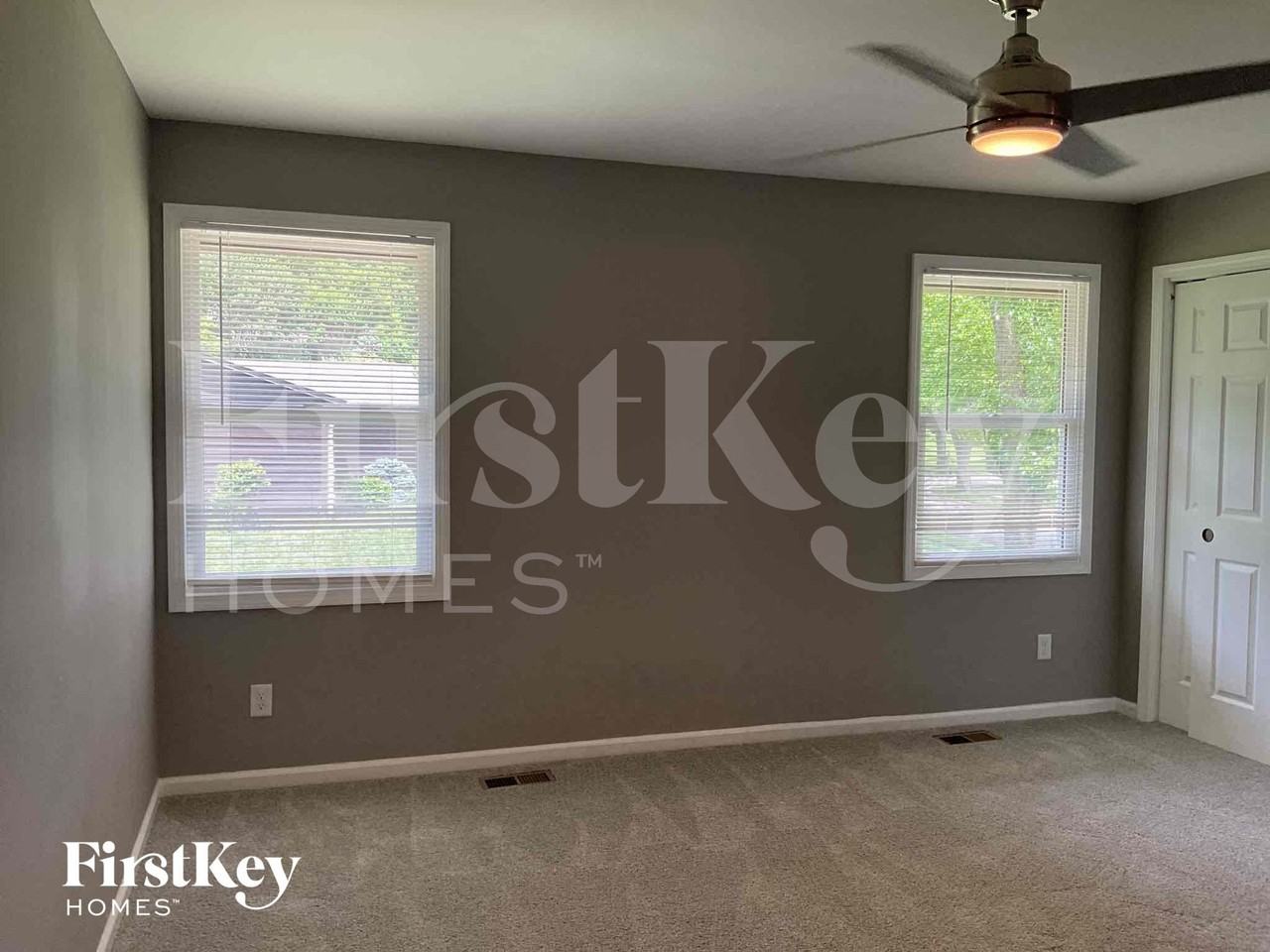 816 Broadview Dr - Photo 6 of 15