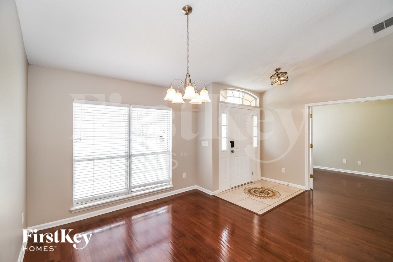 2476 Carriage Lamp Dr - Photo 4 of 16