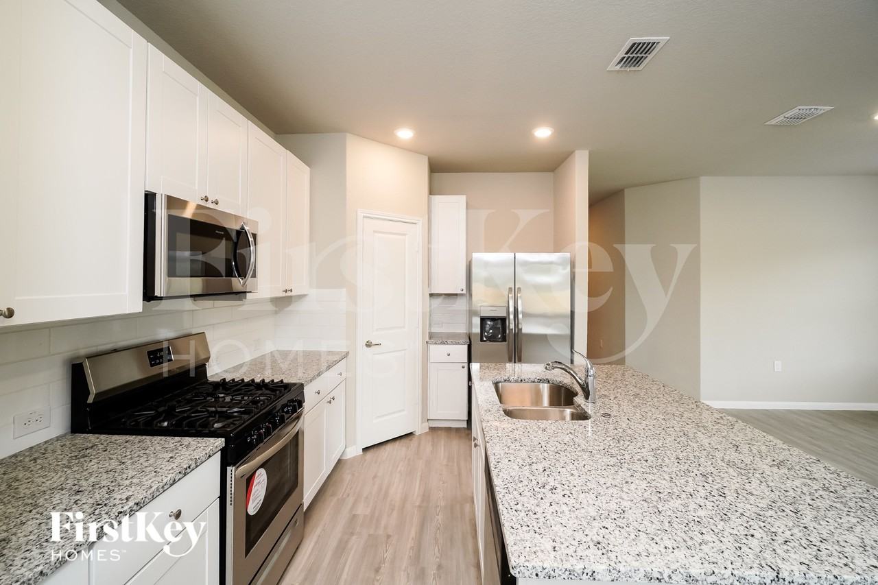 6202 Marco Plns - Photo 7 of 15