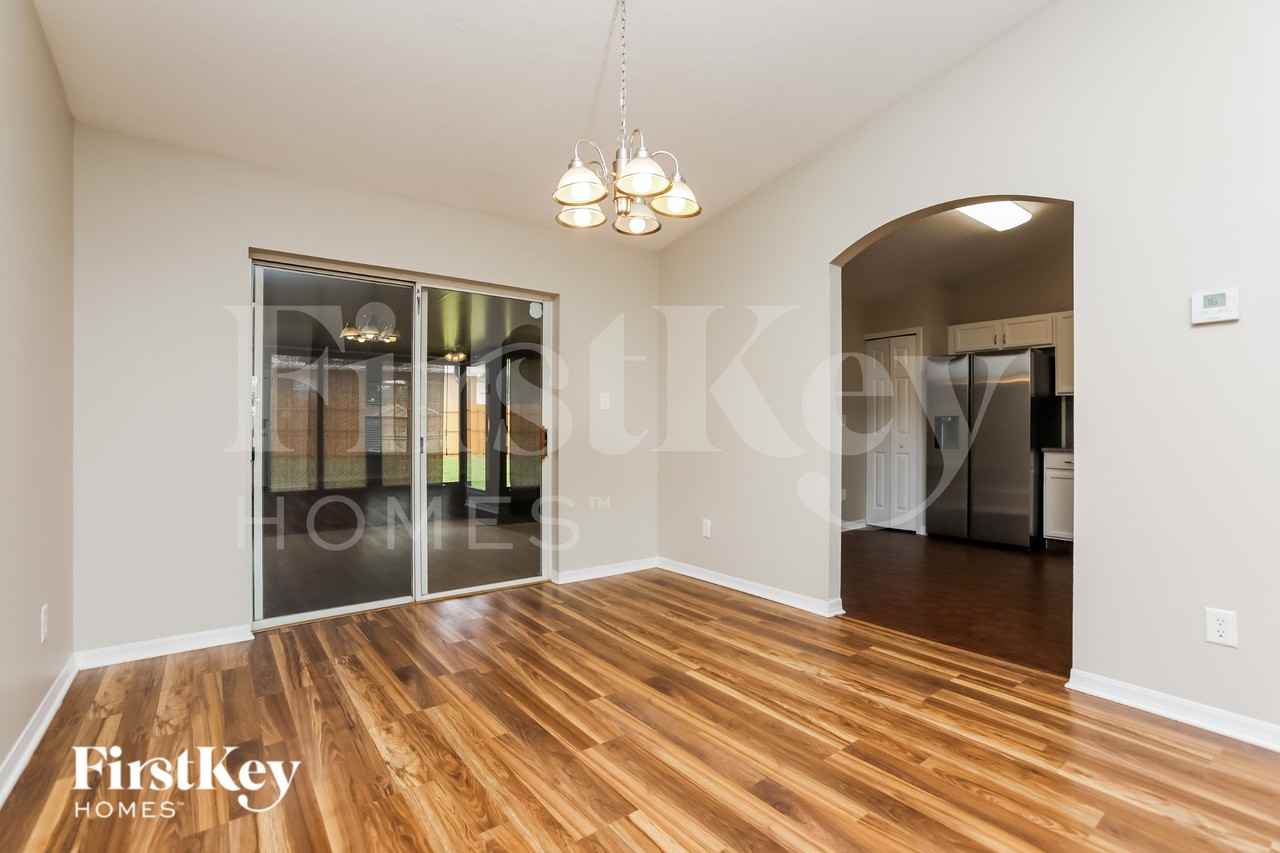 14425 N Greater Hills Blvd - Photo 4 of 16