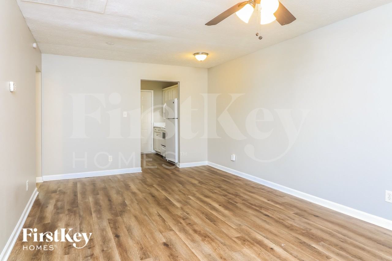 1910 Brownsville Rd #2 - Photo 6 of 16